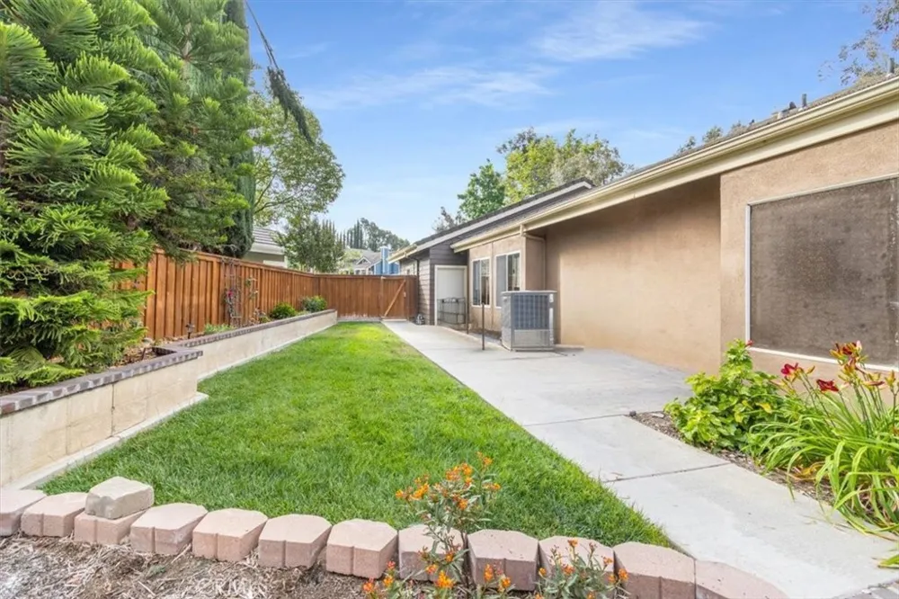 43991 Gatewood Temecula, CA 92592