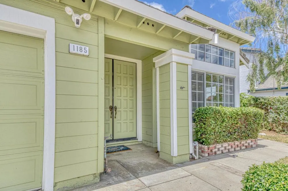 1185 Rockhaven Court Salinas, CA 93906