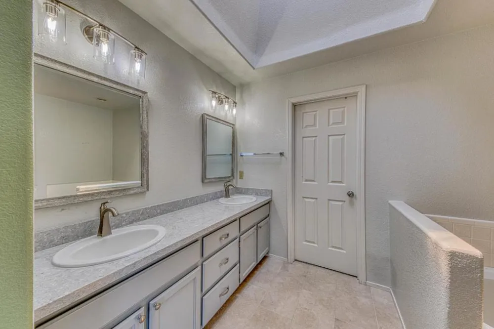 1185 Rockhaven Court Salinas, CA 93906