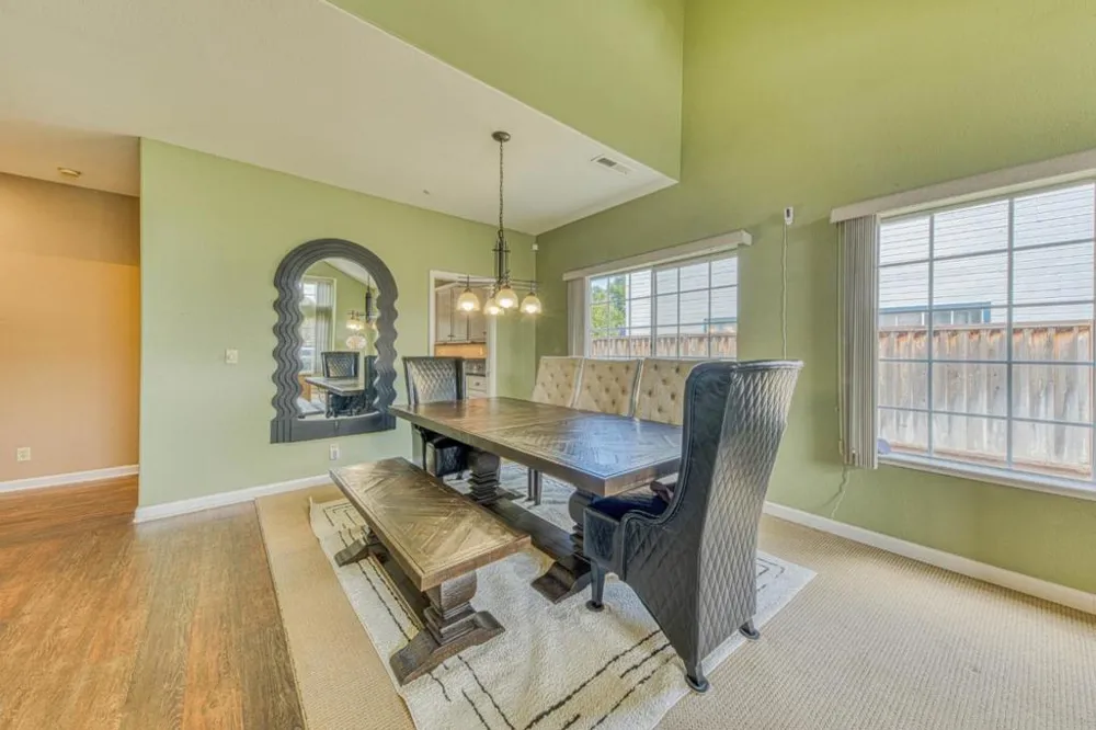 1185 Rockhaven Court Salinas, CA 93906