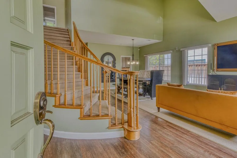 1185 Rockhaven Court Salinas, CA 93906