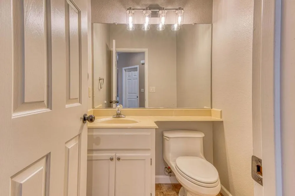 1185 Rockhaven Court Salinas, CA 93906