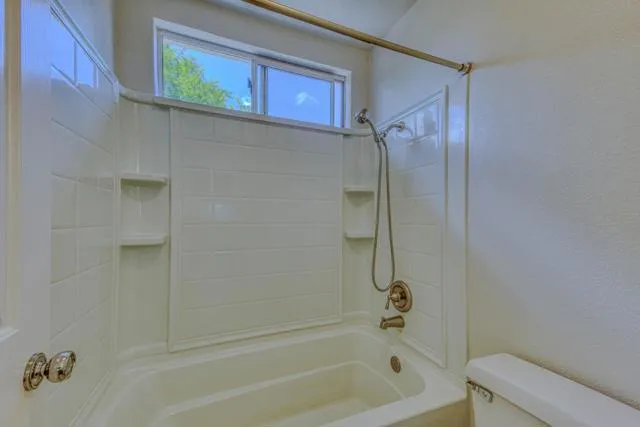 1185 Rockhaven Court Salinas, CA 93906