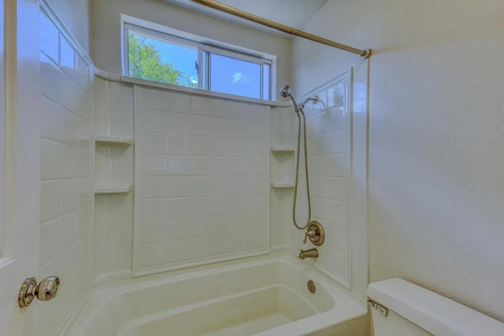 1185 Rockhaven Court Salinas, CA 93906