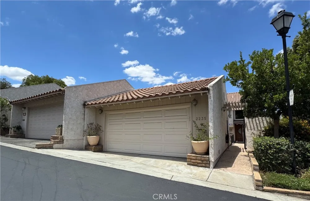 2235 El Capitan Riverside, CA 92506