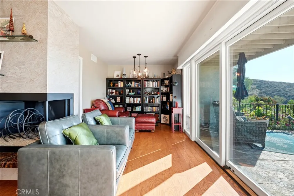 2235 El Capitan Riverside, CA 92506