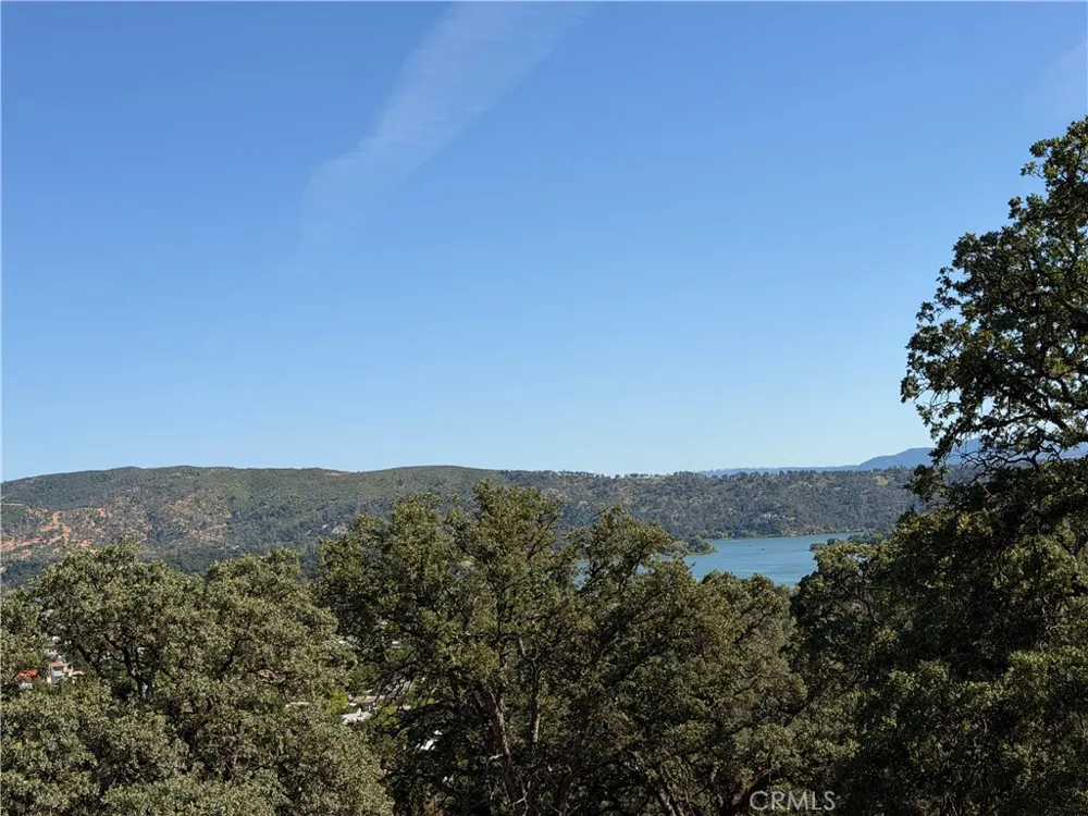 12657 Mountain View Drive Clearlake Oaks, CA 95423