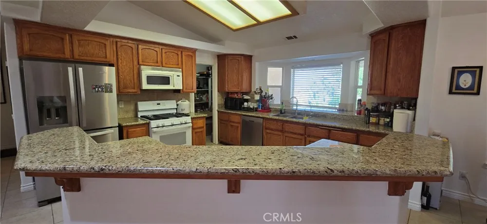 9562 Cambria Court Phelan, CA 92371