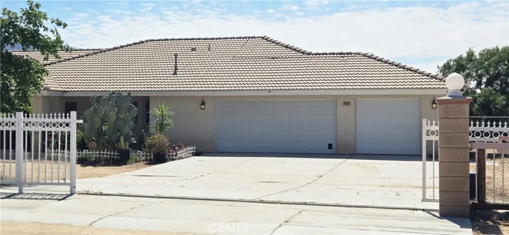 9562 Cambria Court Phelan, CA 92371