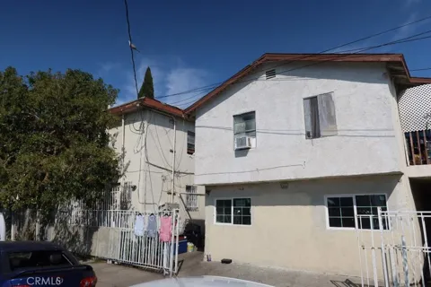 964 E 32nd