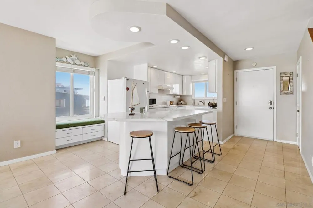 1510 Seacoast Imperial Beach, CA 91932