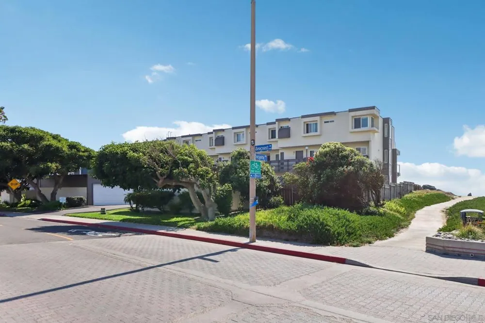 1510 Seacoast Imperial Beach, CA 91932