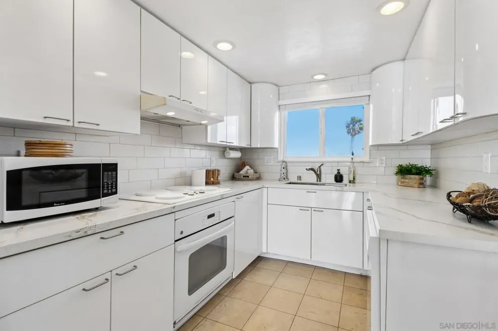 1510 Seacoast Imperial Beach, CA 91932