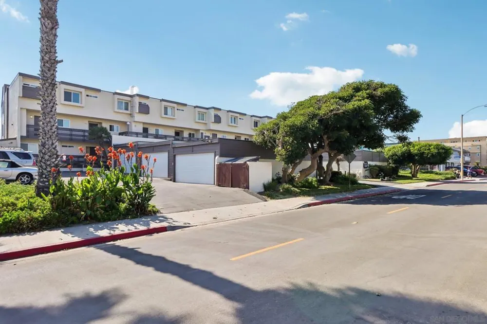 1510 Seacoast Imperial Beach, CA 91932