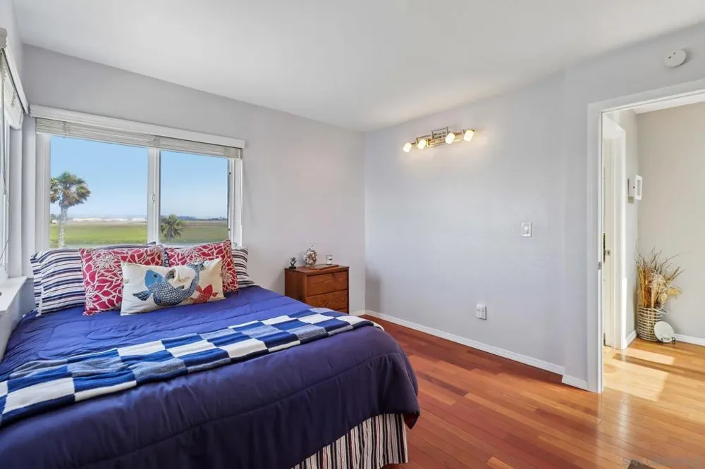 1510 Seacoast Imperial Beach, CA 91932