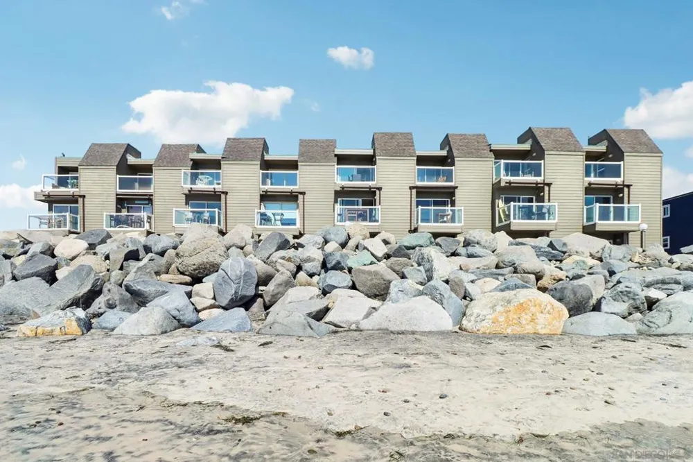 1510 Seacoast Imperial Beach, CA 91932