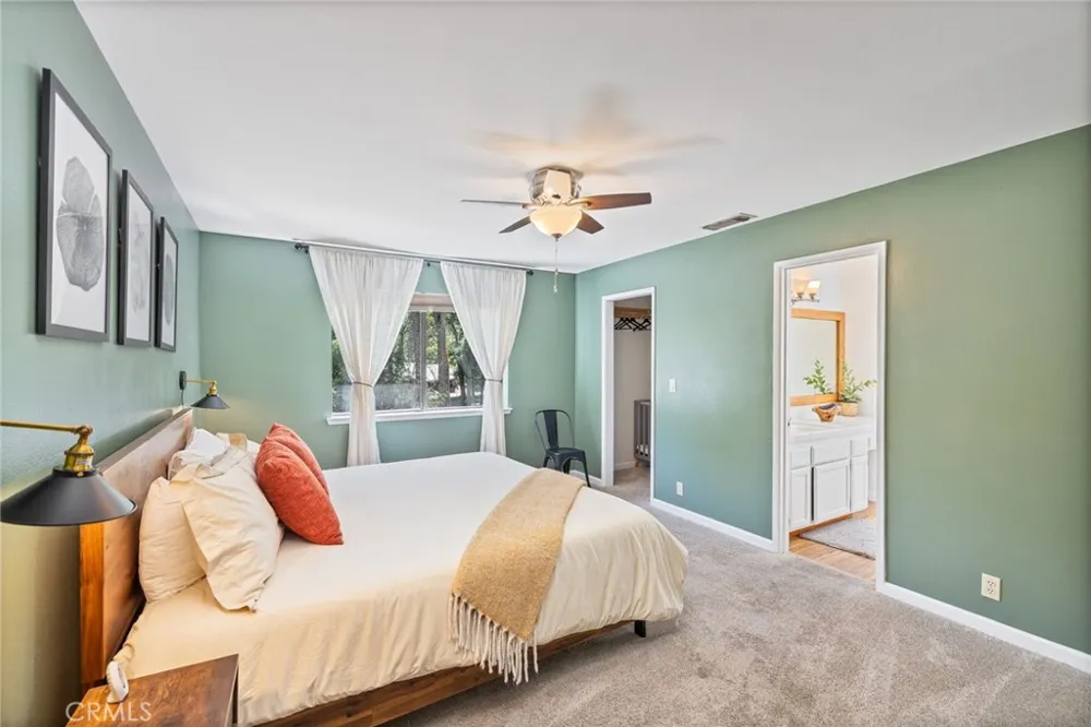 48866 Rock Point Road Oakhurst, CA 93644