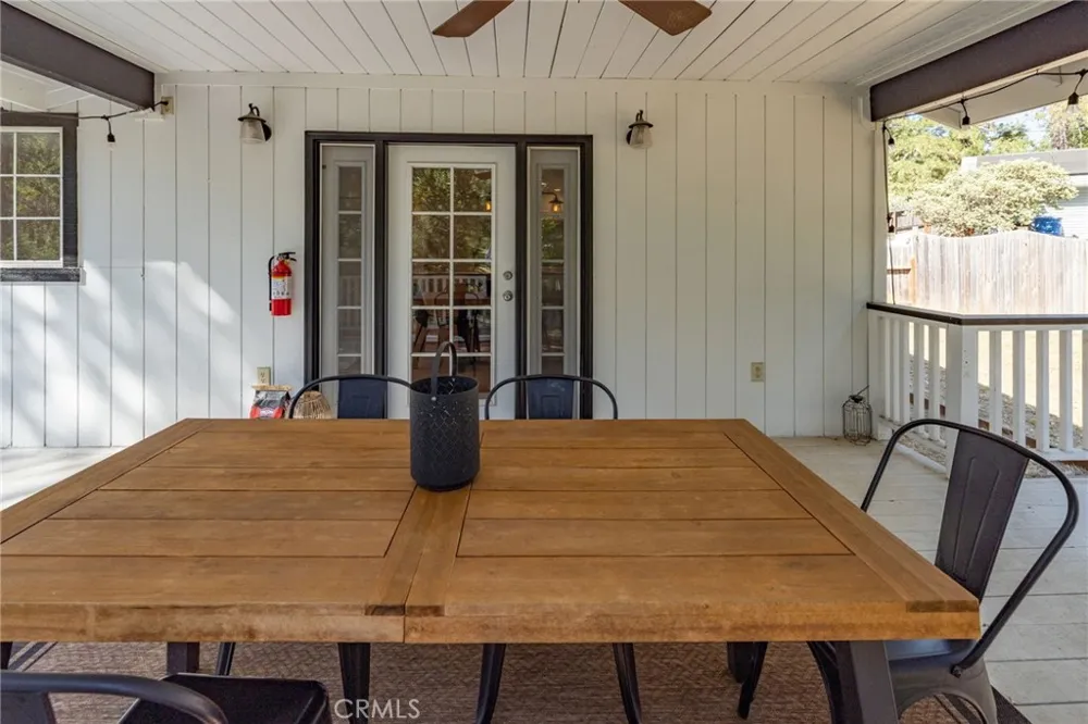 48866 Rock Point Road Oakhurst, CA 93644