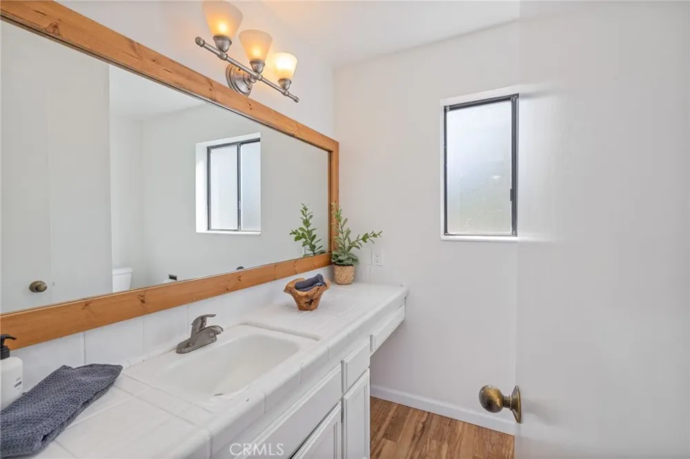 48866 Rock Point Road Oakhurst, CA 93644