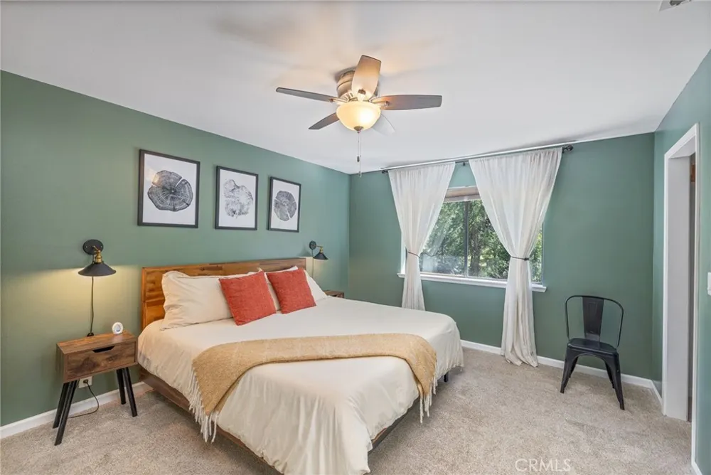 48866 Rock Point Road Oakhurst, CA 93644