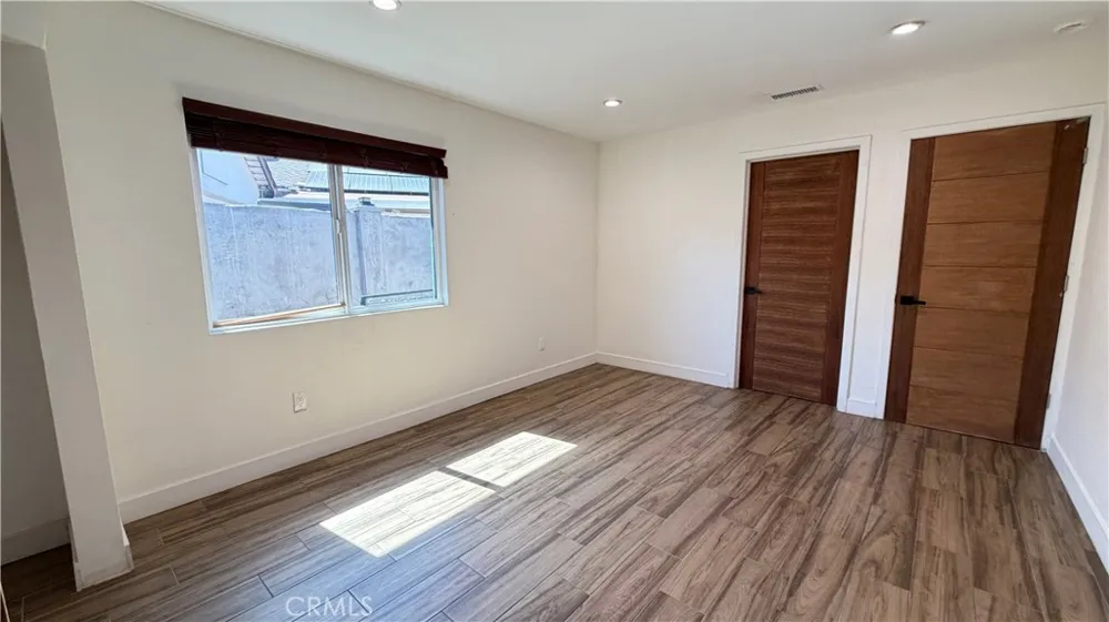 7257 Wilbur Avenue #Back house Reseda, CA 91335