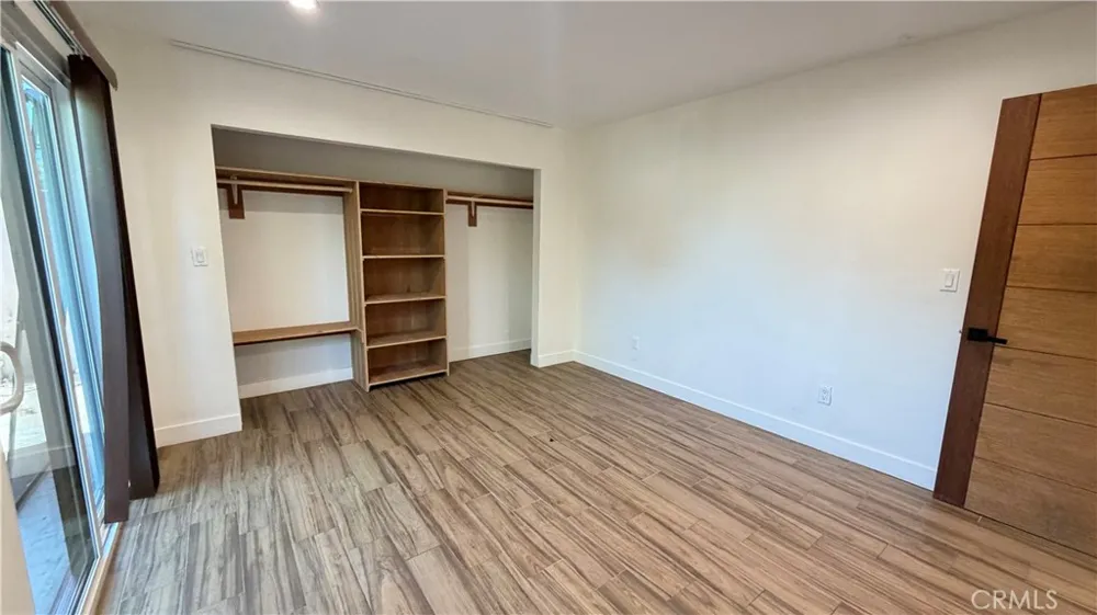 7257 Wilbur Avenue #Back house Reseda, CA 91335