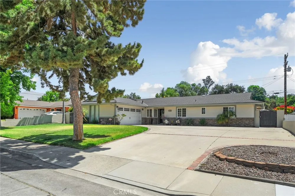 518 Converse Claremont, CA 91711