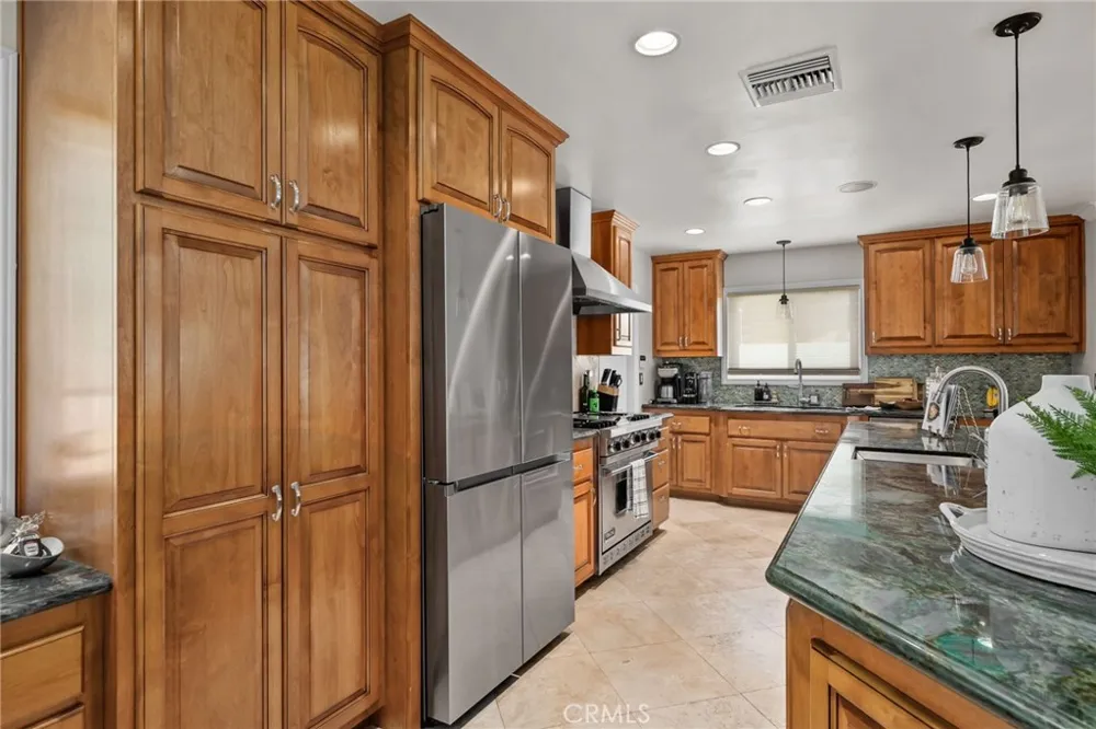 518 Converse Claremont, CA 91711