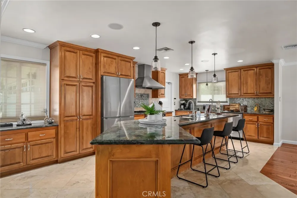 518 Converse Claremont, CA 91711