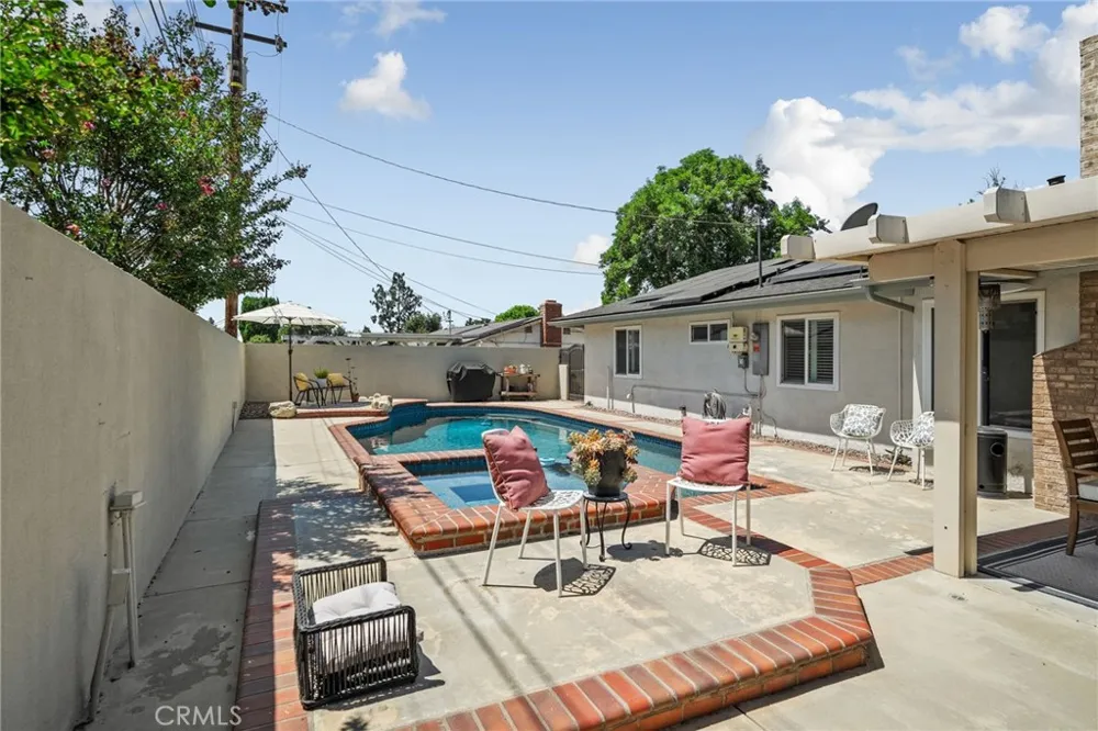518 Converse Claremont, CA 91711