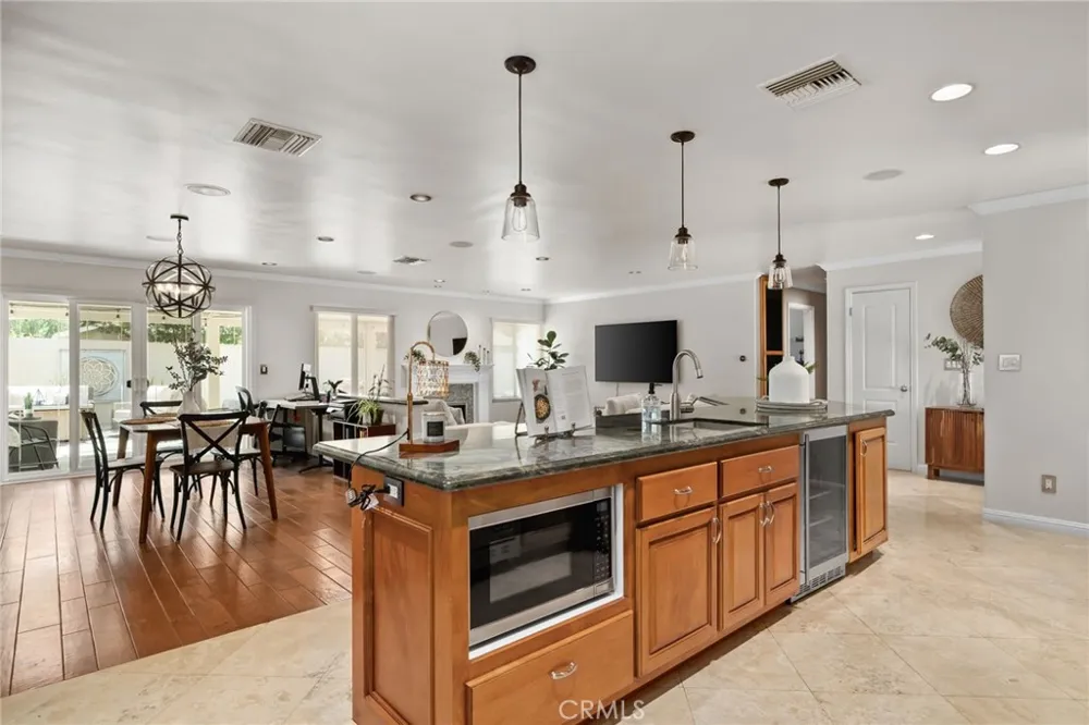 518 Converse Claremont, CA 91711