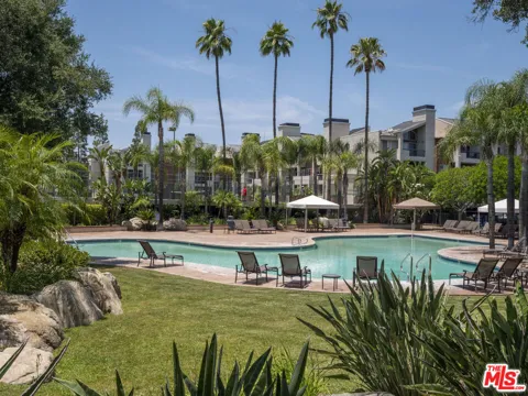 5515 Canoga Avenue #230