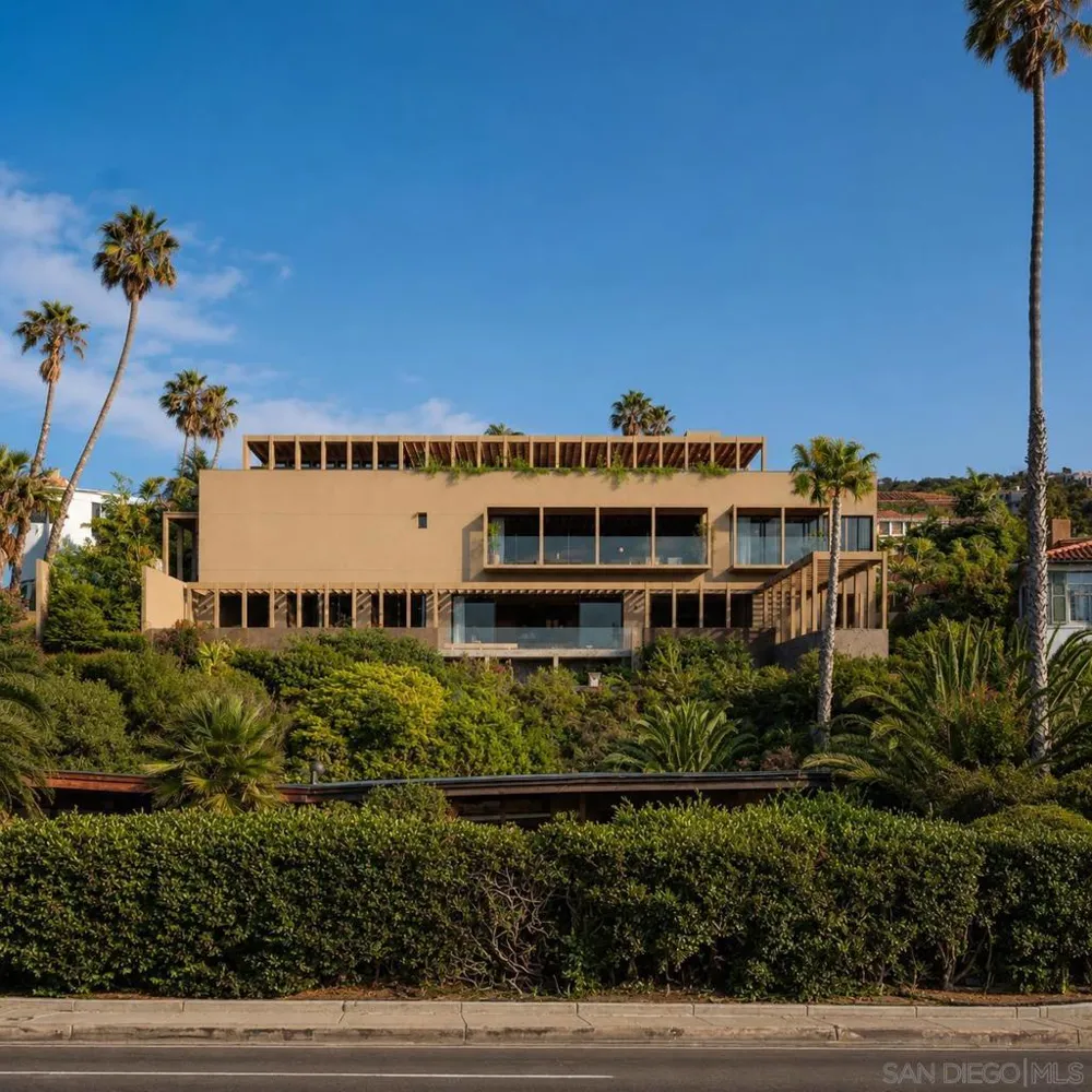 1822 Amalfi St. La Jolla, CA 92037