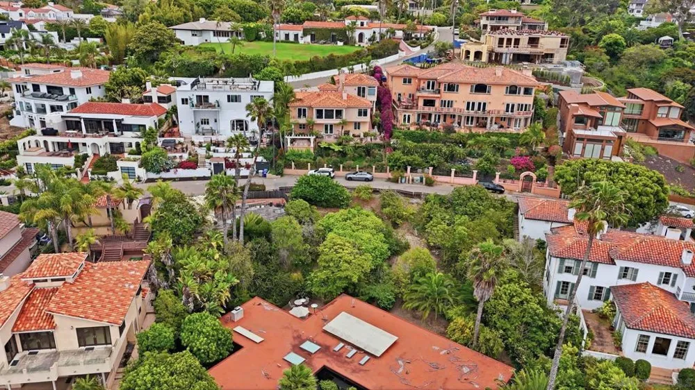 1822 Amalfi St. La Jolla, CA 92037