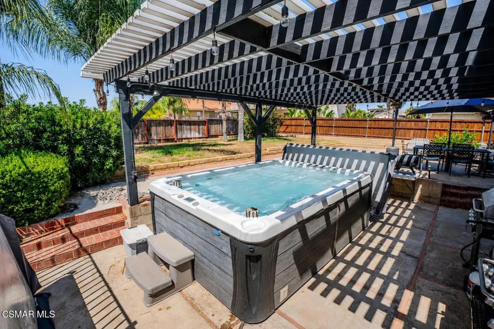 22523 Pin Tail Drive Canyon Lake, CA 92587