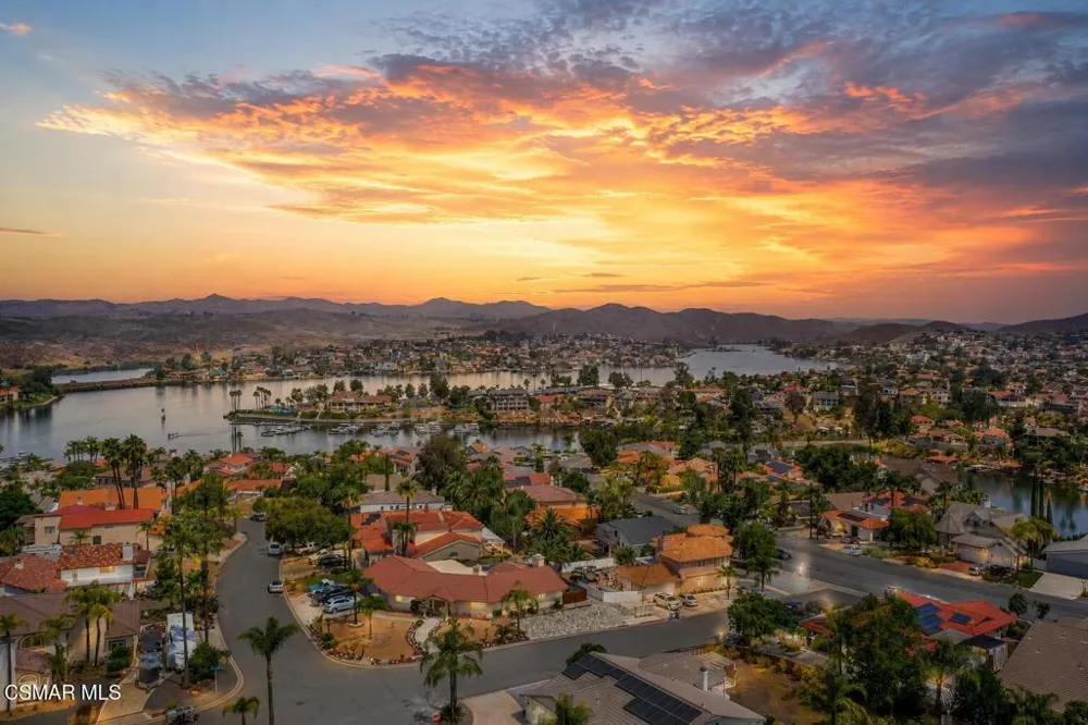 22523 Pin Tail Drive Canyon Lake, CA 92587