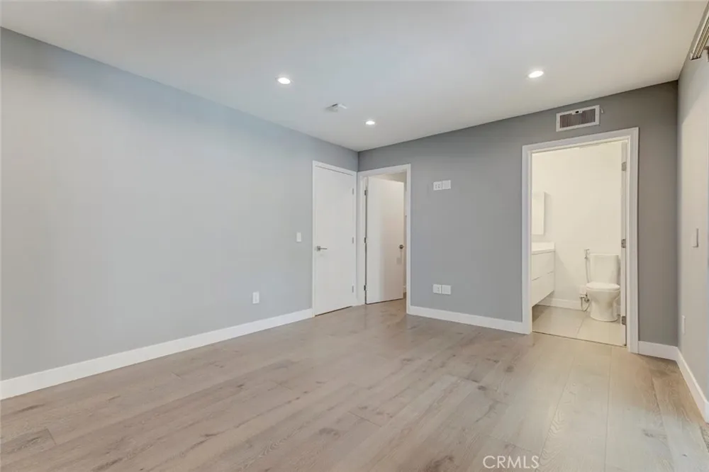 523 E Fairmount Burbank, CA 91501