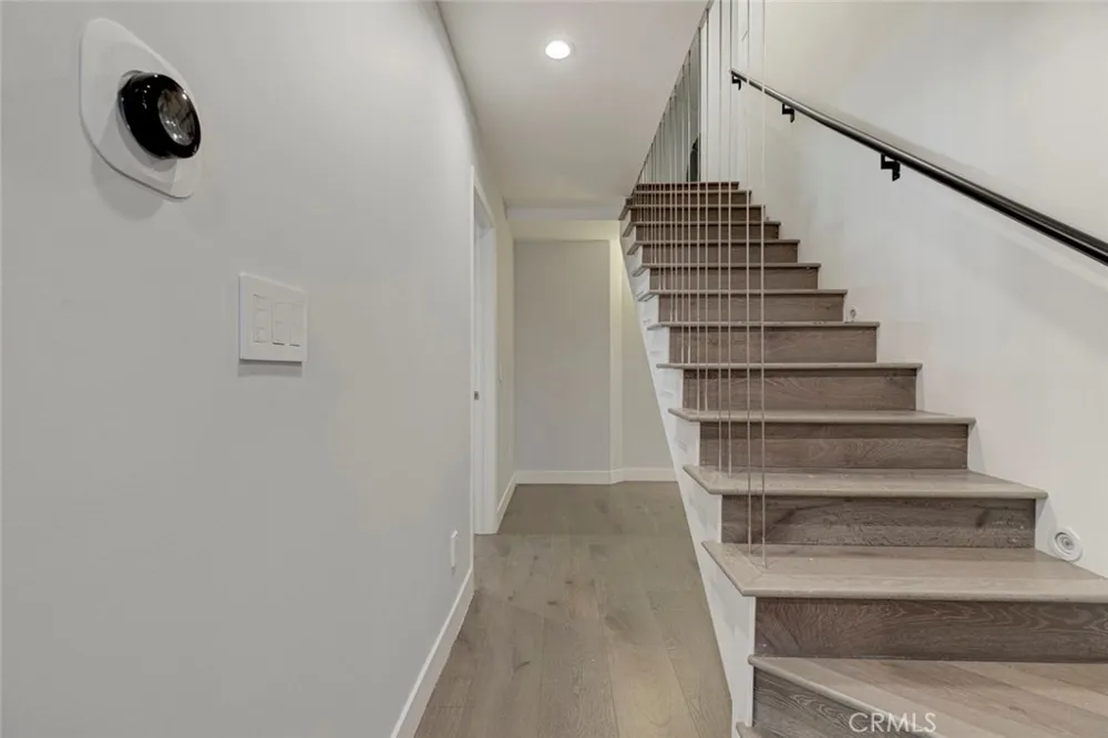 523 E Fairmount Burbank, CA 91501