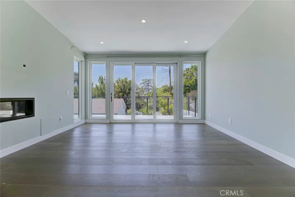 523 E Fairmount Burbank, CA 91501
