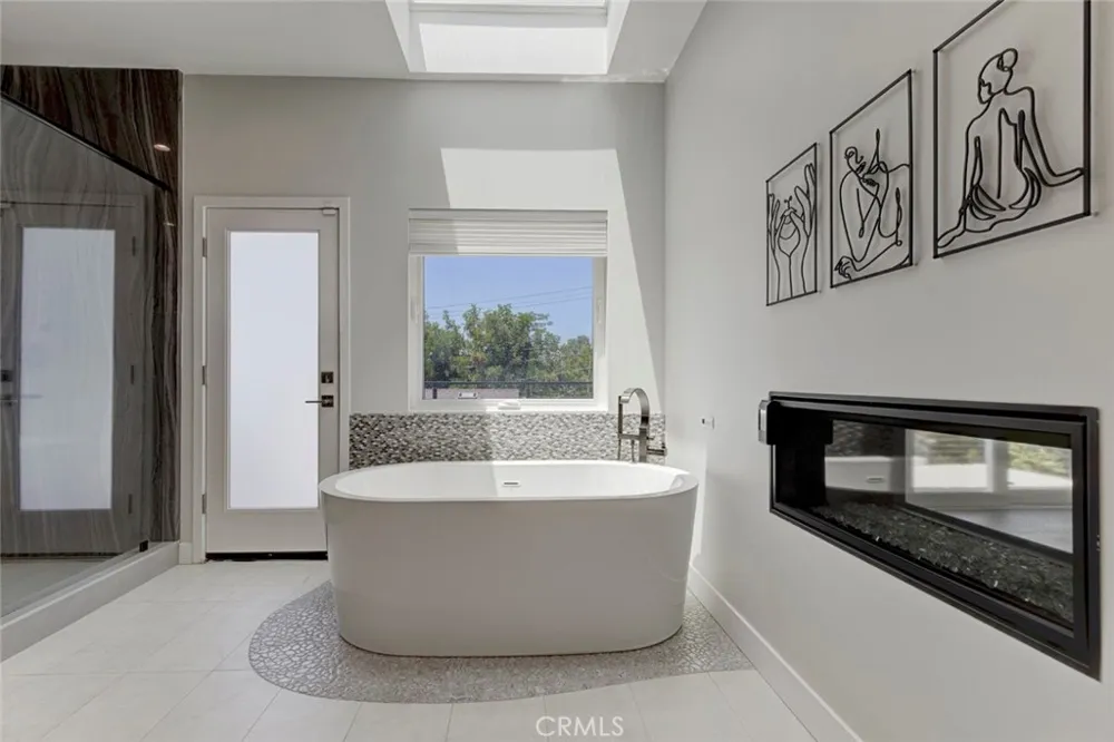 523 E Fairmount Burbank, CA 91501