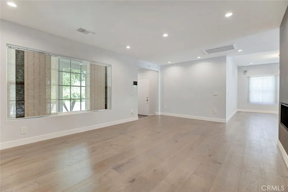 523 E Fairmount Burbank, CA 91501