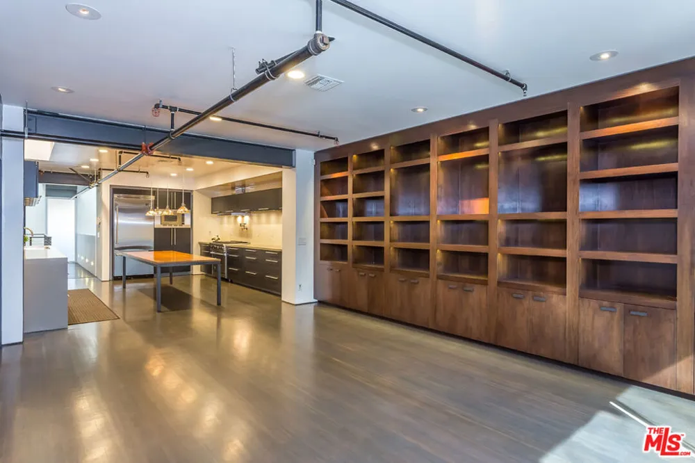 1212 Abbot Kinney Boulevard #1 Venice, CA 90291