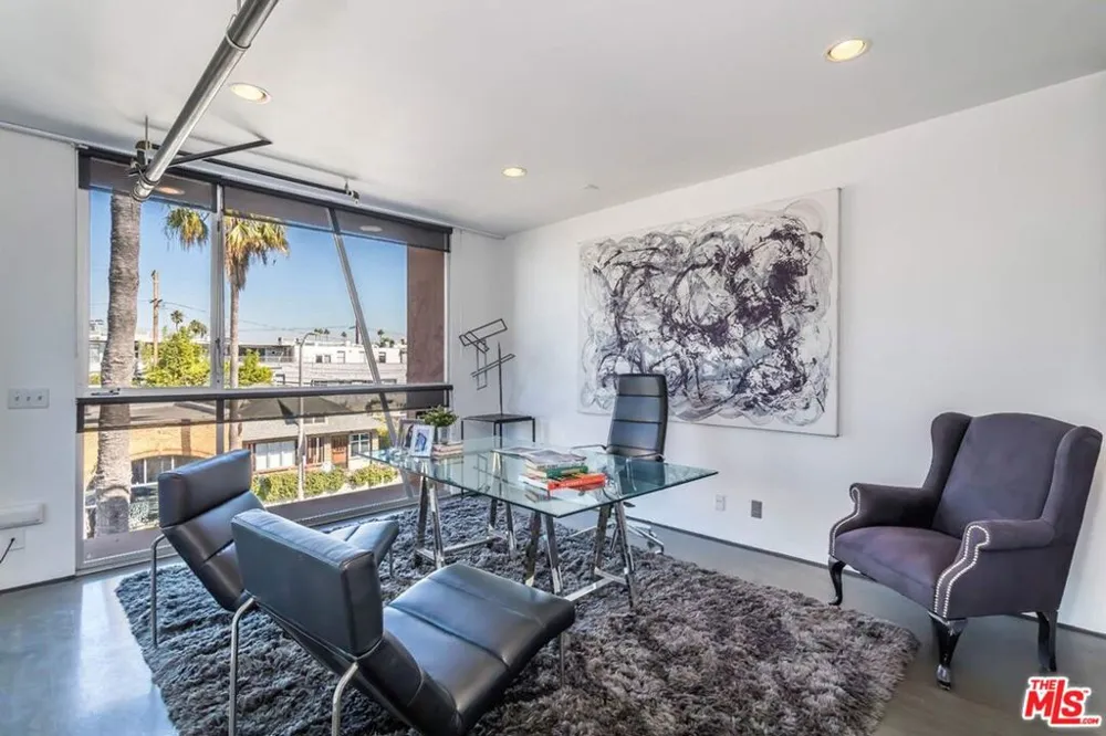 1212 Abbot Kinney Boulevard #1 Venice, CA 90291