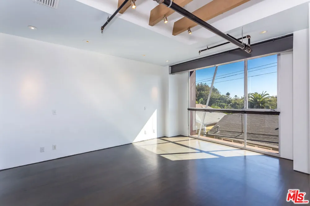 1212 Abbot Kinney Boulevard #1 Venice, CA 90291