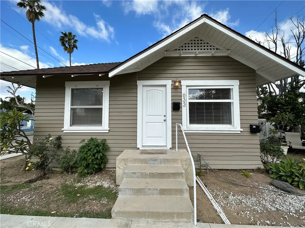 633 W Maple Avenue Orange, CA 92868