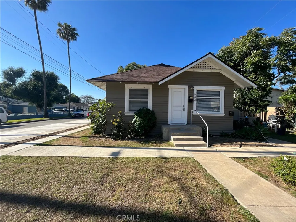 633 W Maple Avenue Orange, CA 92868