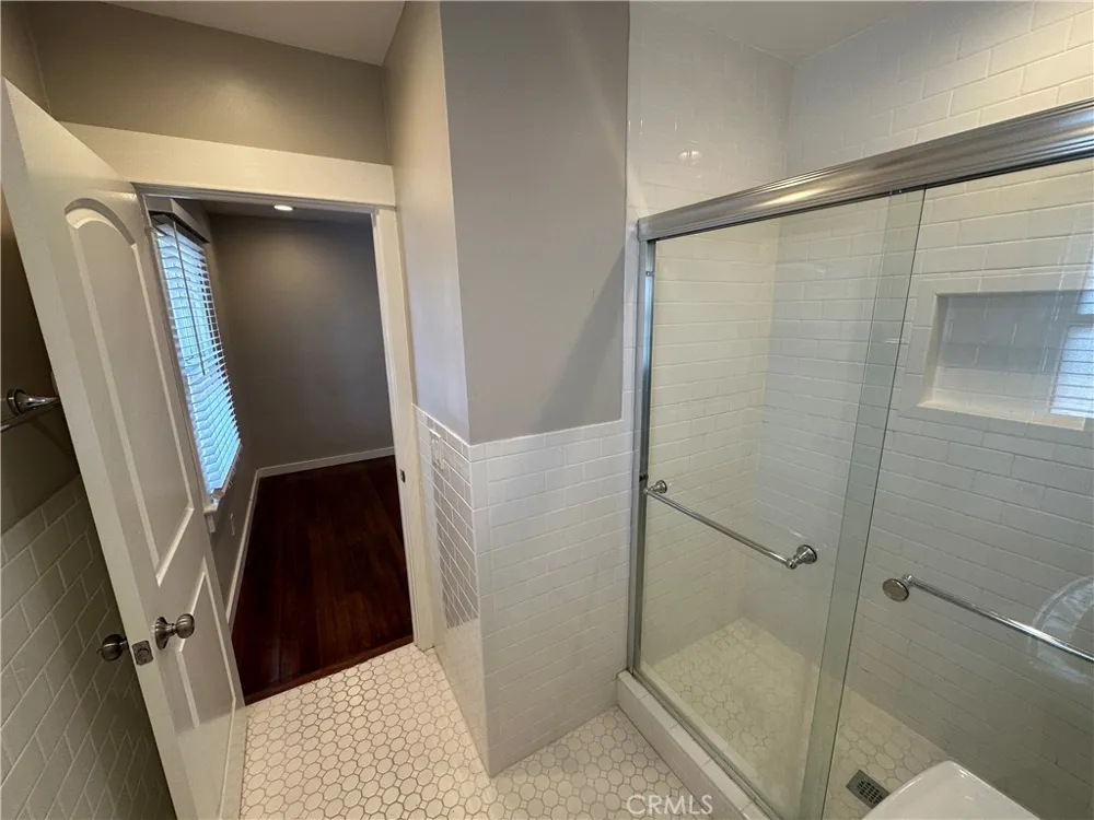 633 W Maple Avenue Orange, CA 92868