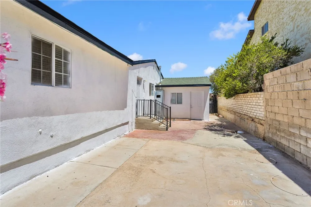 440 Lillian Barstow, CA 92311