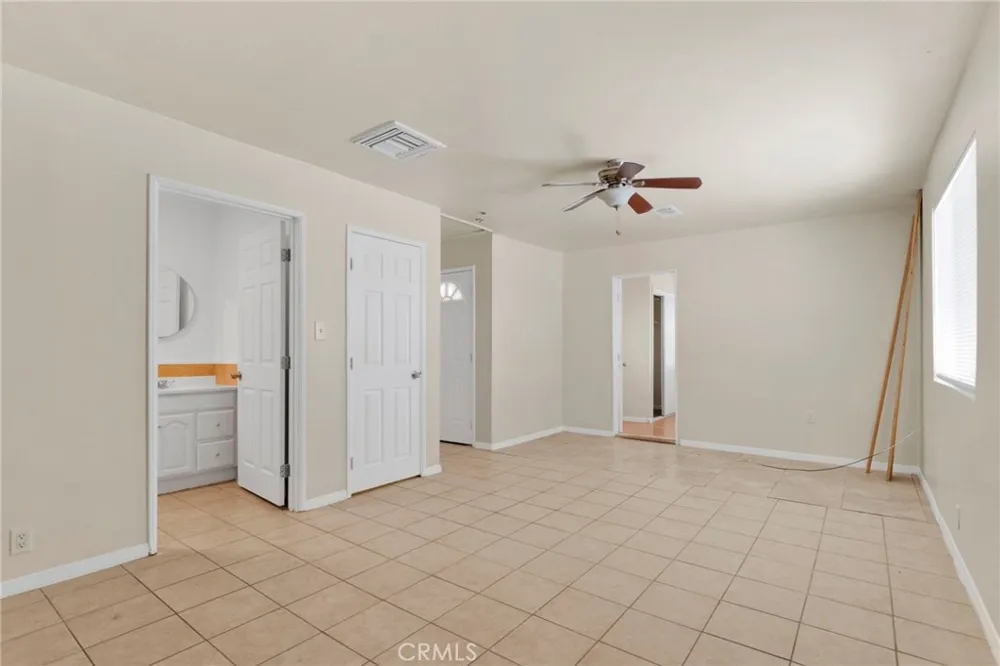 440 Lillian Barstow, CA 92311