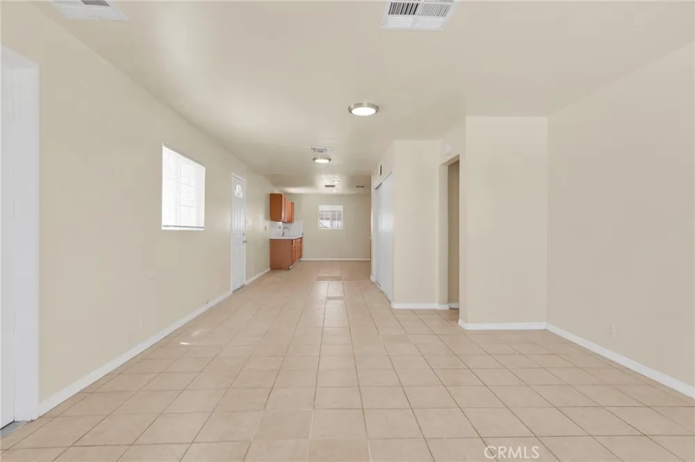 440 Lillian Barstow, CA 92311